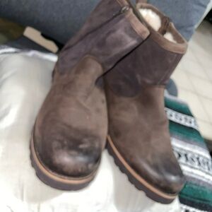 Men's Brown Suede Insulated ugg hendren to men boots